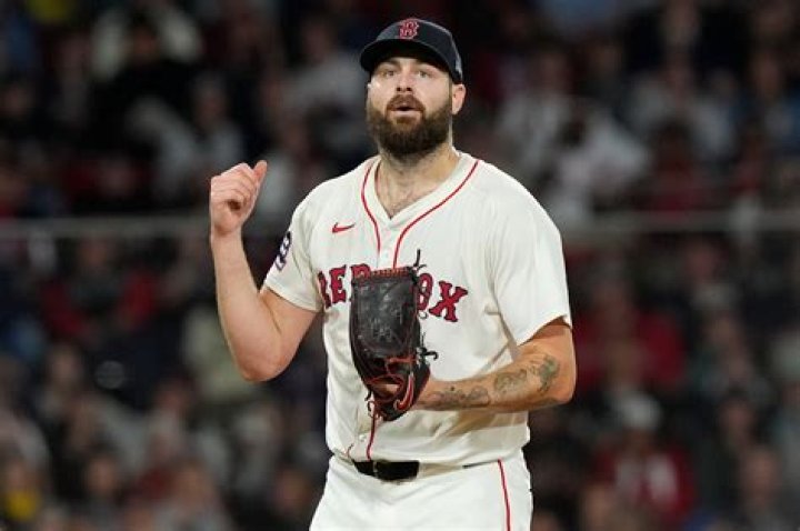 Ariana Dubelko: Who is Lucas Giolito married to?