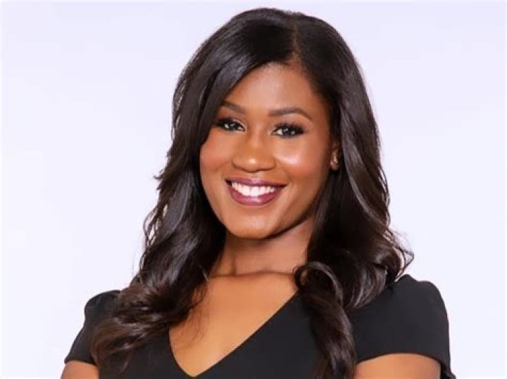 Chantee Lans (CBS 3) Age, Wikipedia, Biography , Height, Husband, Salary, How old tall?
