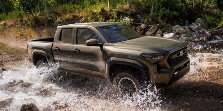 How much does a toyota tacoma weigh