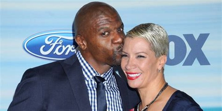 How Old Is Connie Norwood? Everything To Know About Walter Payton Wife