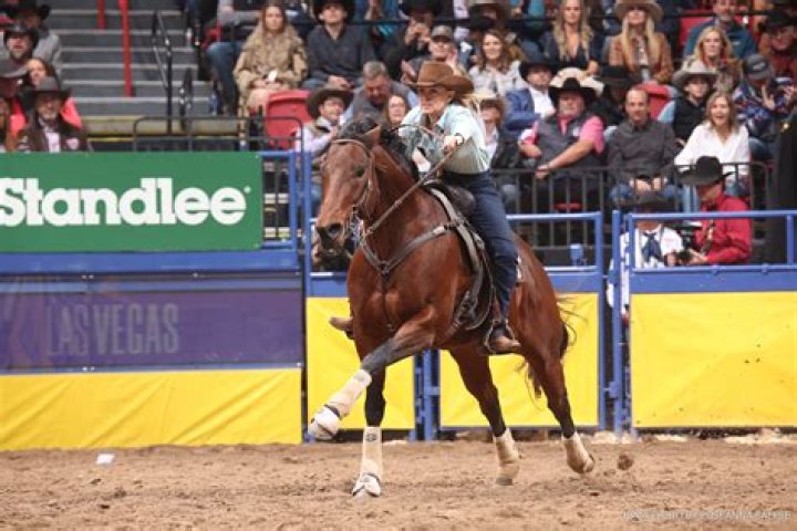 How Old Is Wenda Johnson Barrel Racer? Age and Wiki Details On Rodeo