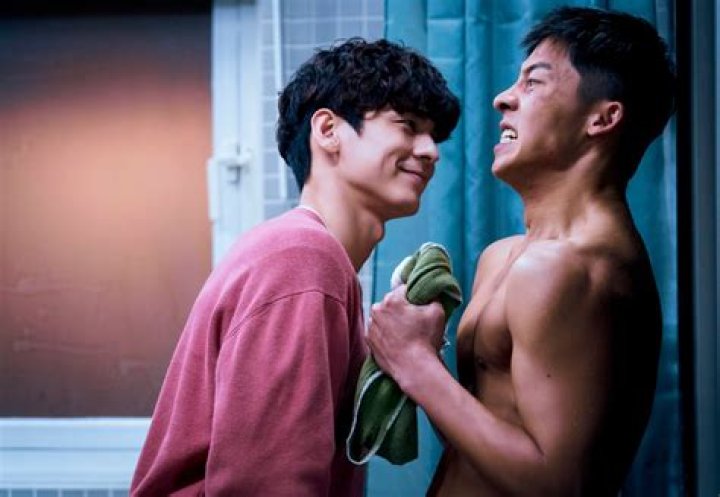 Is “Of An Age” Star “Thom Green” Gay in Real Life?