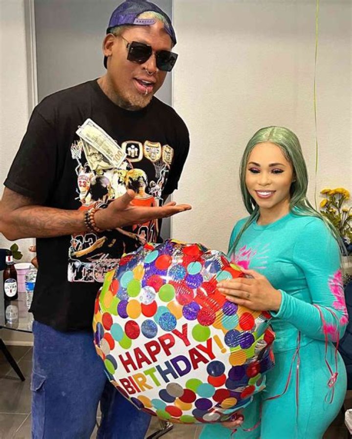 Is Yella Beezy Gay? His Girlfriend And Sexuality Revealed