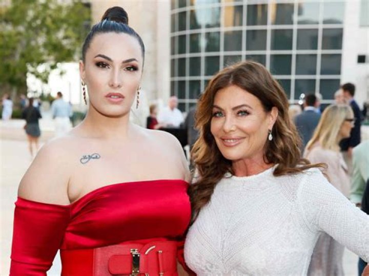 Kelly LeBrock Parents: Meet Mary Cecilia Traynor, Harold Arthur Le Brock