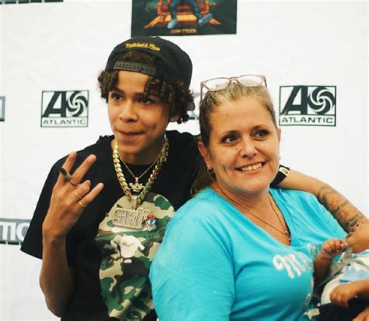 Luh Tyler Sister McKenzie Meeks and Family