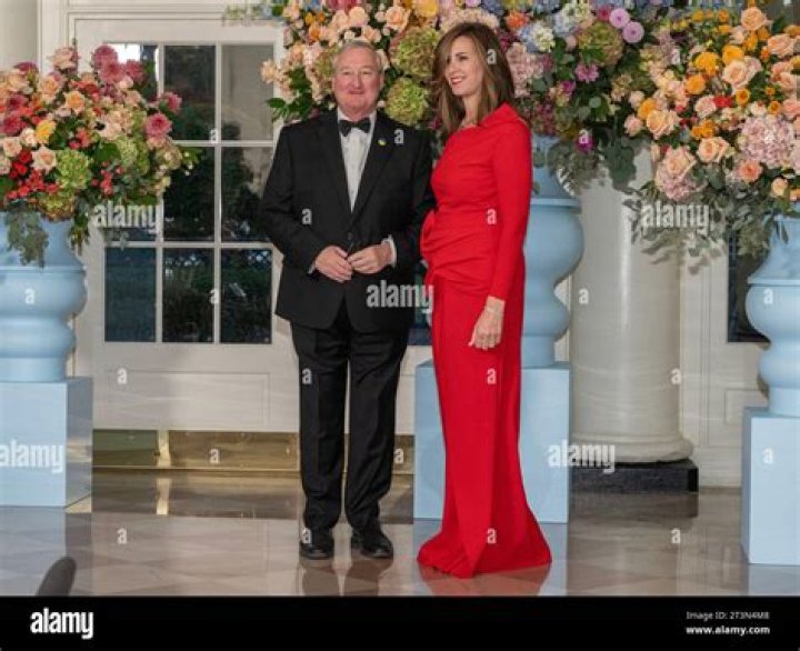 Meet Letitia Santarelli Jim Kenney Girlfriend Turned Wife – Her Age Wiki Bio &amp; Net Worth