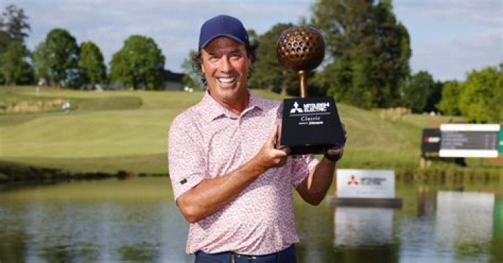 Stephen Ames New Wife, Nationality, Caddy, Golf Swing, Age