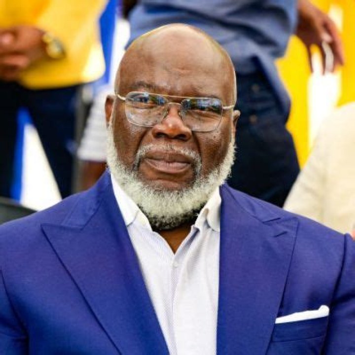 Td Jakes Death Hoax Debunked: Is He Still Alive Or Death? Health Update