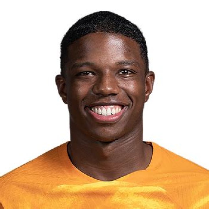 Tyrell Malacia Height: how tall is Tyrell Malacia?