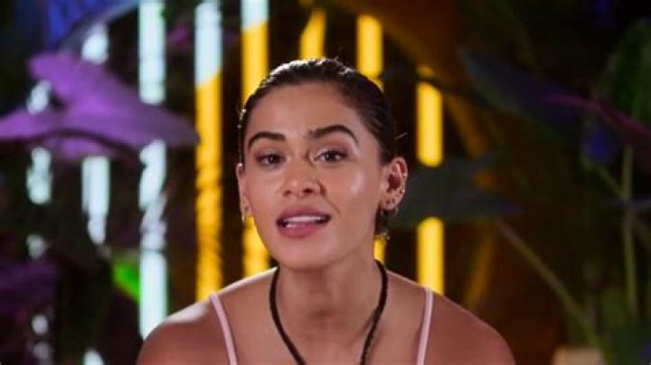 Who Is Carolina Mendoza? Meet The Stunning Model From The Cast Of Too Hot To Handle Latino Season On Instagram